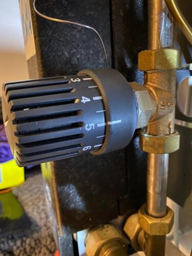 KVM HIU service and repair in Romford east London thermostatic temperature regulator valve replacement